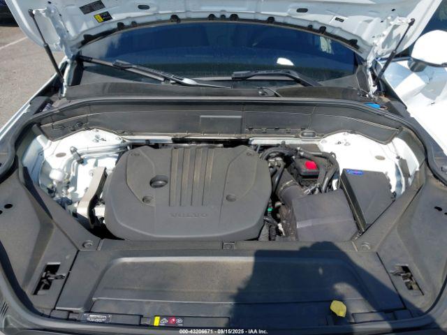 Volvo XC90 B5 Core Bright Theme Image 15