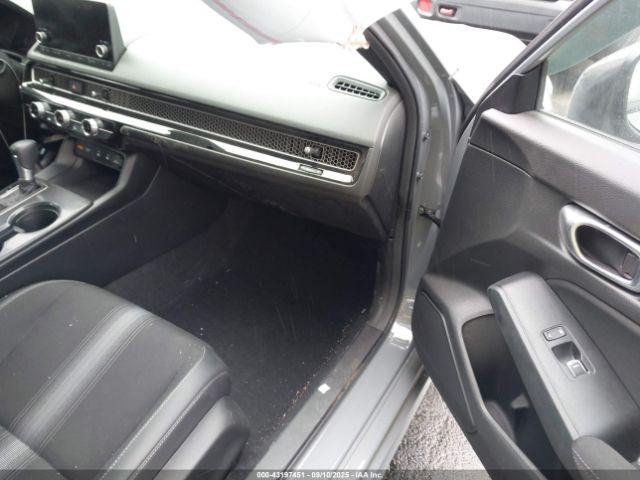 Honda Civic Sport Image 5