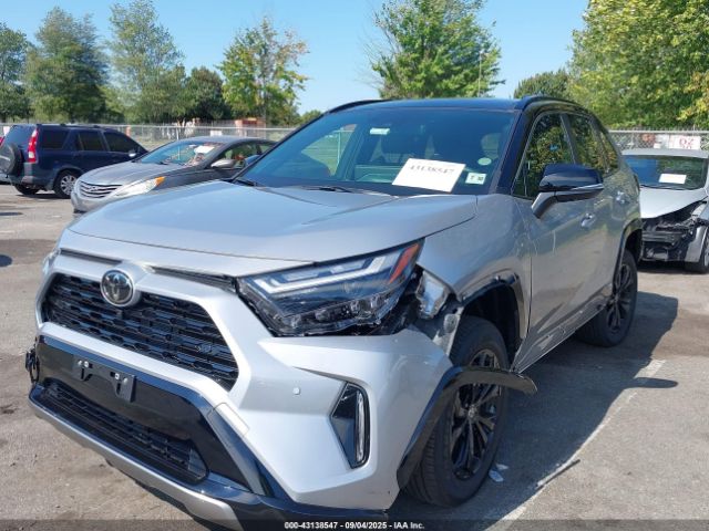 Toyota RAV4 Xse Image 9