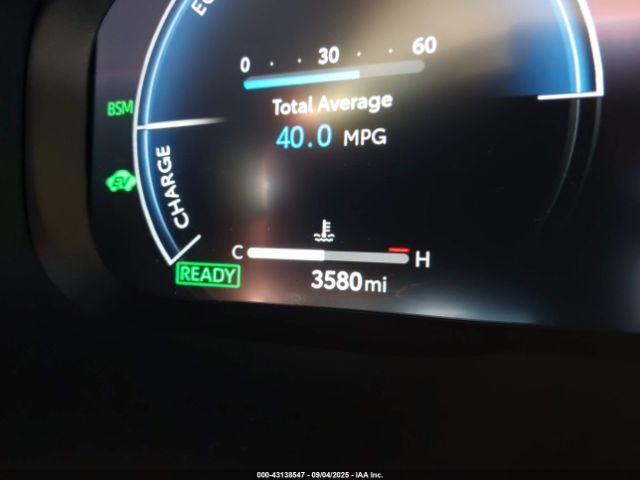 Toyota RAV4 Xse Image 7