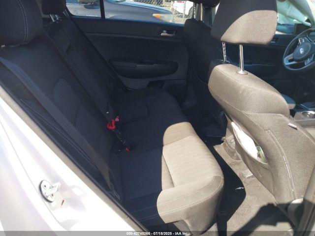 Kia Sportage Lx Image 3