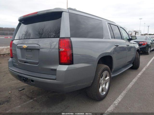 Chevrolet Suburban Lt Image 4