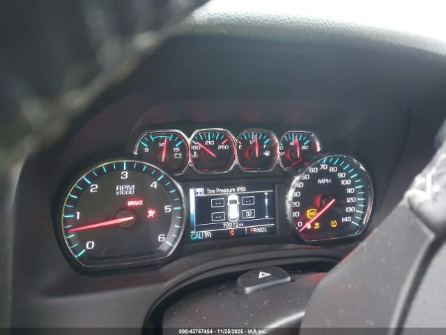 Chevrolet Suburban Lt Image 10