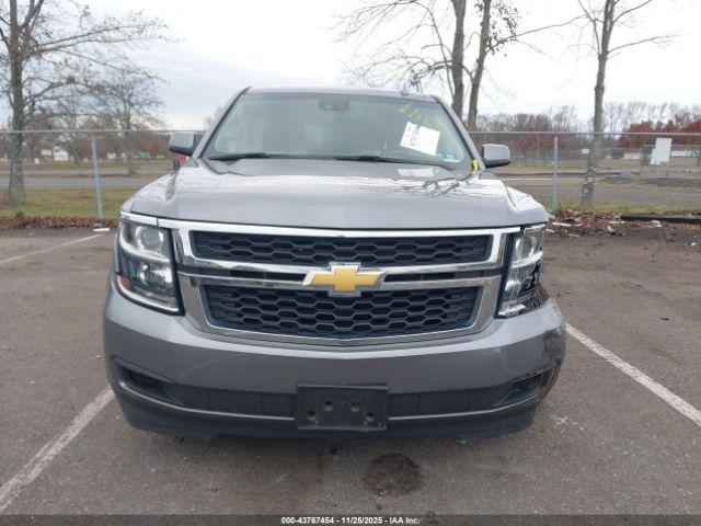 Chevrolet Suburban Lt Image 14