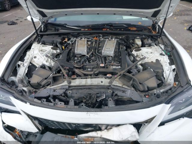 Lexus LS F Sport Image 12