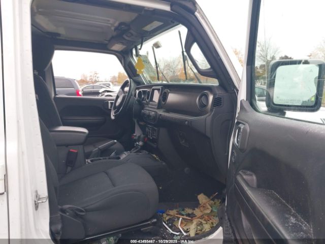 Jeep Wrangler Willys 4x4 Image 8