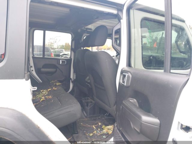 Jeep Wrangler Willys 4x4 Image 10