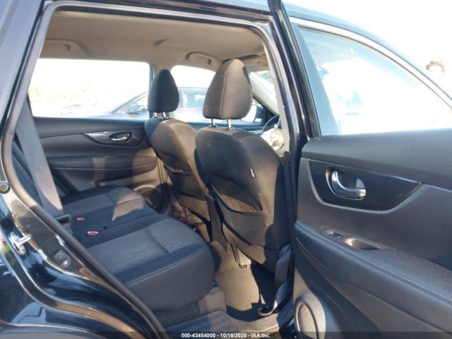 Nissan Rogue S Image 15