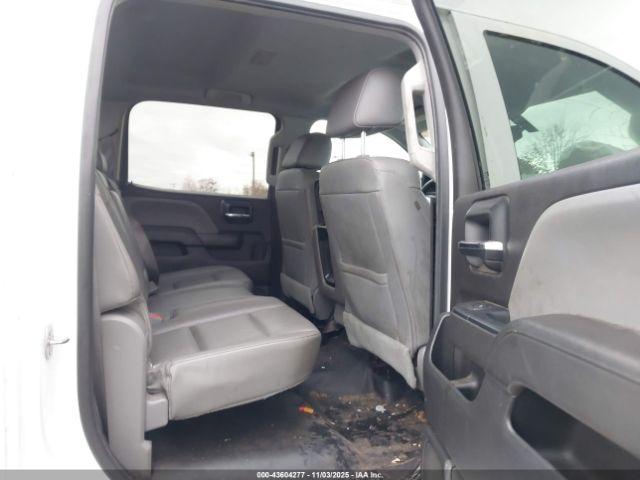 Chevrolet Silverado 2500 Wt Image 16