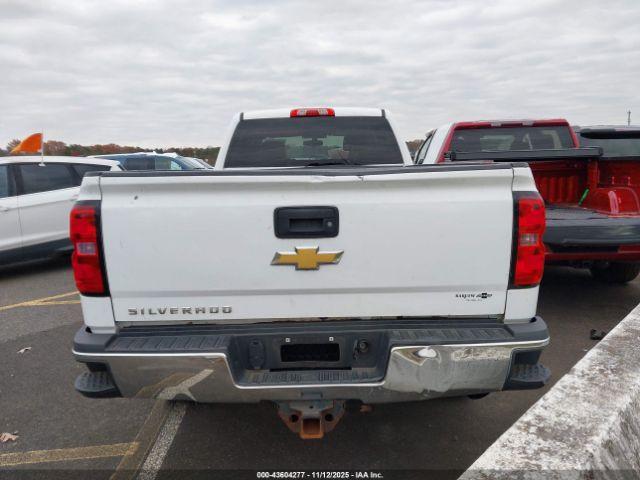 Chevrolet Silverado 2500 Wt Image 19