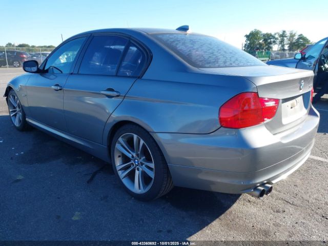 BMW 3 Series Image 6