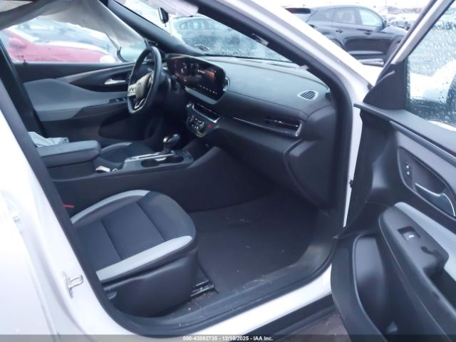 Buick Envista Preferred Fwd Image 2