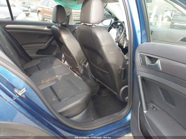 Volkswagen Golf Image 3