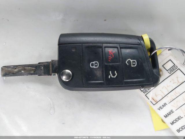 Volkswagen Golf Image 6