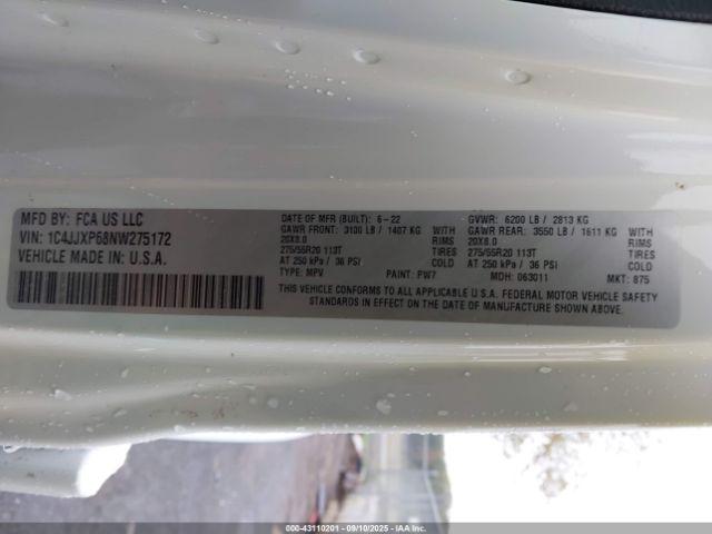 Jeep Wrangler Unlimited Sahara 4x4 Image 8