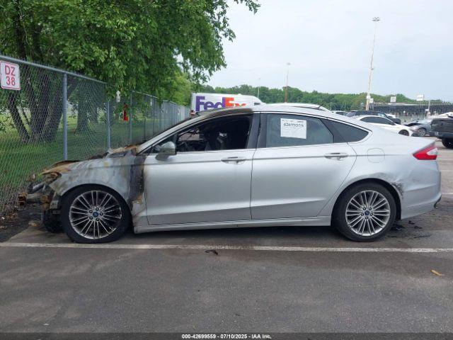 Ford Fusion Se Image 14