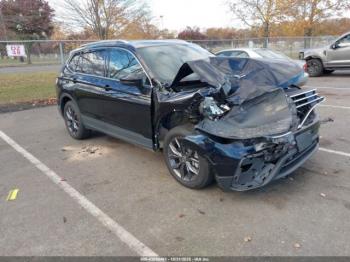  Salvage Volkswagen Tiguan