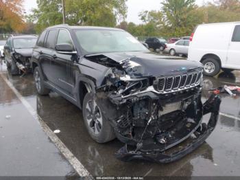  Salvage Jeep Grand Cherokee