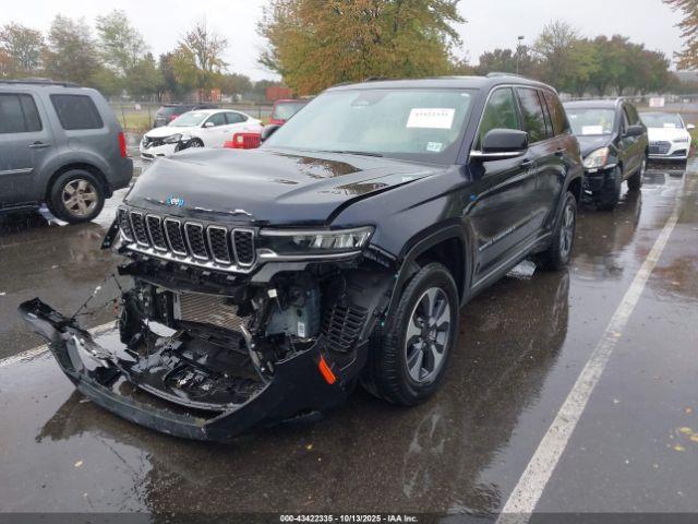 Jeep Grand Cherokee Limited 4x4 Image 3