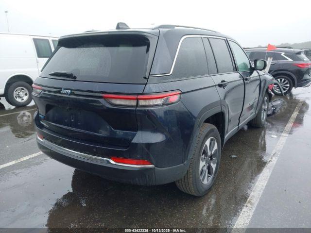 Jeep Grand Cherokee Limited 4x4 Image 8