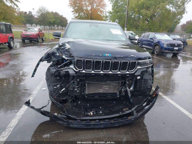 Jeep Grand Cherokee Limited 4x4 Image 4