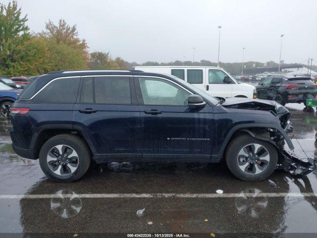Jeep Grand Cherokee Limited 4x4 Image 16