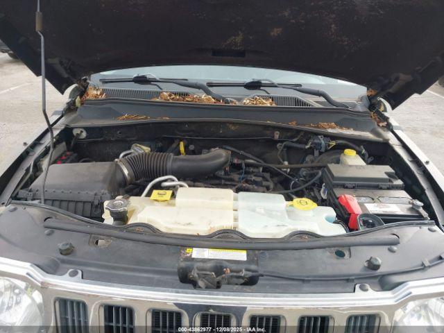 Jeep Liberty Limited Edition Image 9