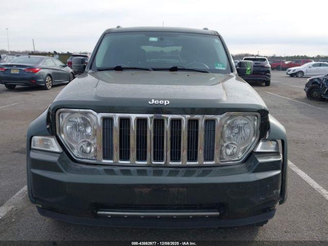 Jeep Liberty Limited Edition Image 12