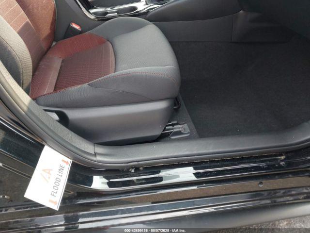 Toyota Corolla Se Image 8