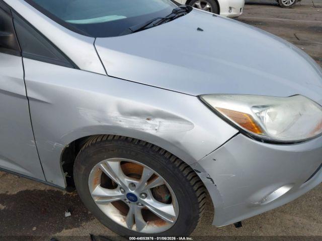 Ford Focus Se Image 11