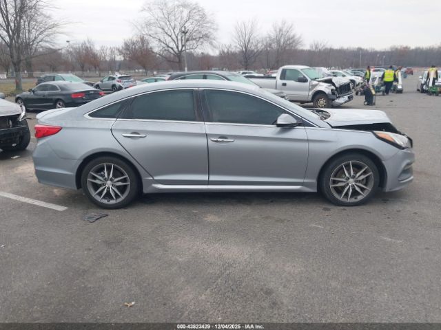 Hyundai SONATA Sport 2.0t Image 16