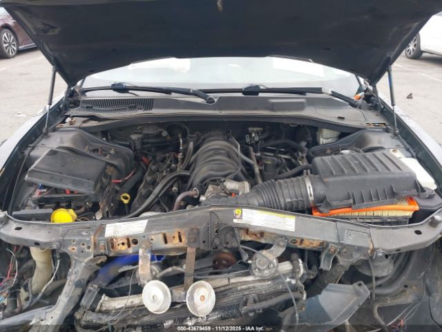 Chrysler 300c Image 9