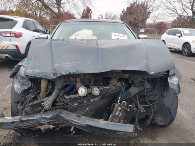 Chrysler 300c Image 4