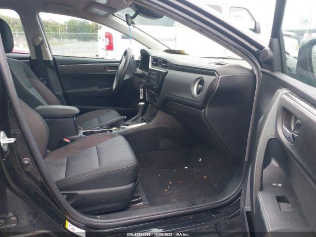 Toyota Corolla Le Image 5