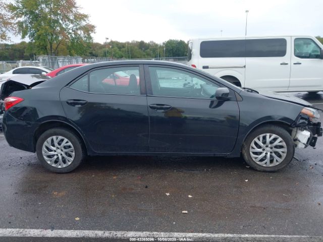 Toyota Corolla Le Image 6