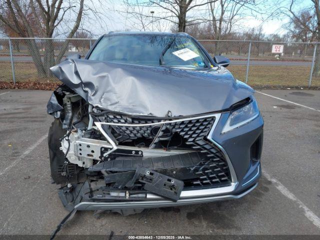 Lexus RX Image 15