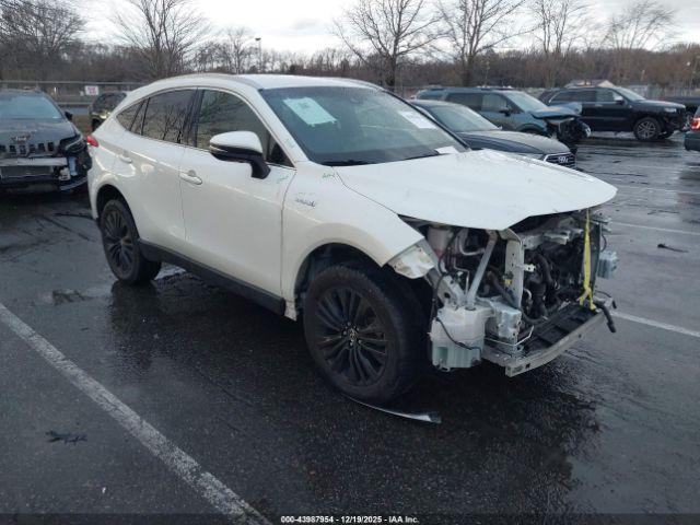  Salvage Toyota Venza