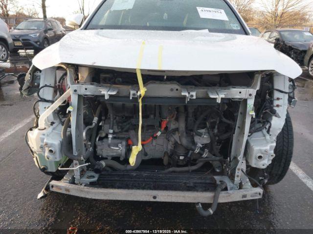 Toyota Venza Xle Image 3