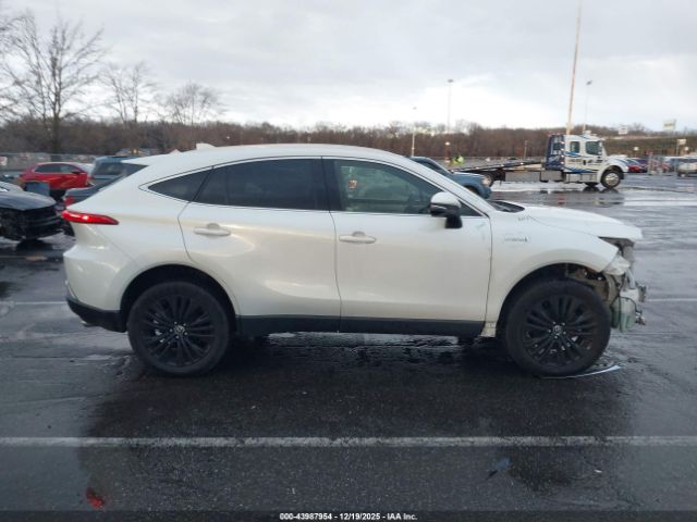 Toyota Venza Xle Image 16