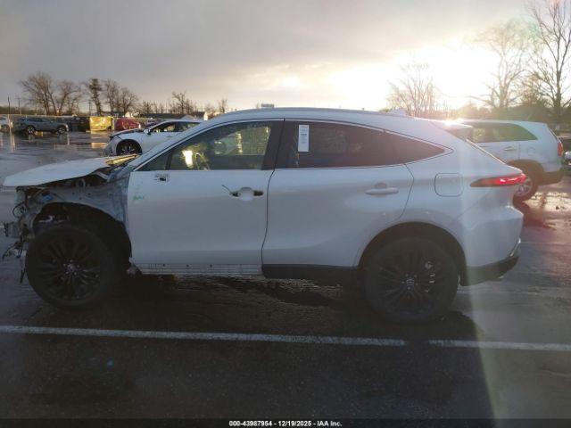 Toyota Venza Xle Image 15