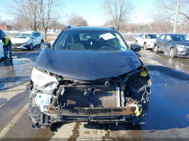 Toyota RAV4 Le Image 11