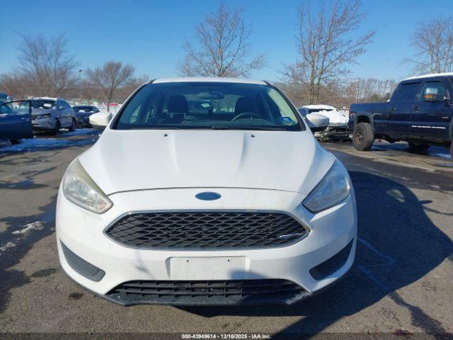 Ford Focus Se Image 2