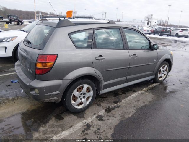 Pontiac Vibe Image 5