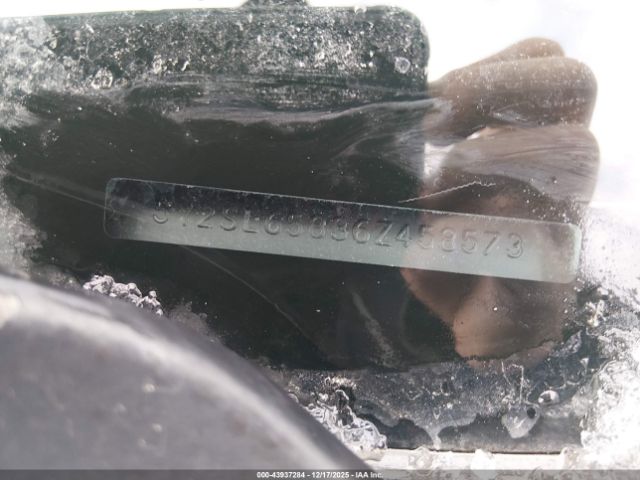 Pontiac Vibe Image 9