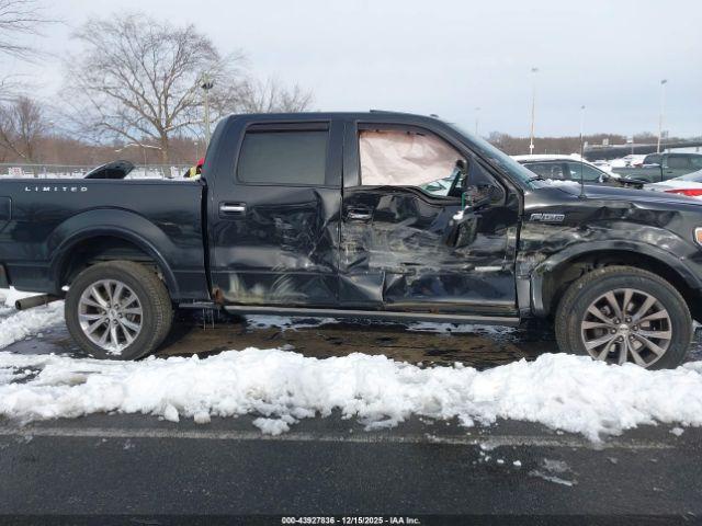 Ford F-150 Limited Image 14