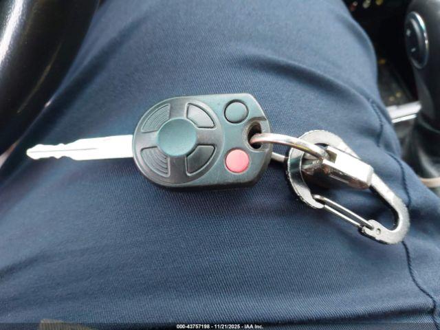 Ford Explorer Xlt Image 9