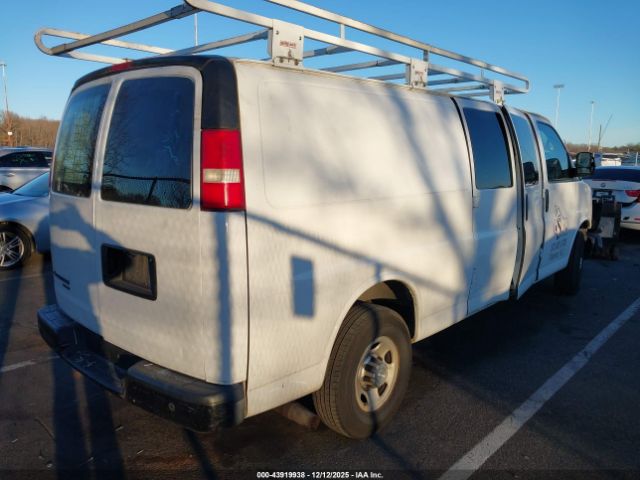 Chevrolet Express Work Van Image 5