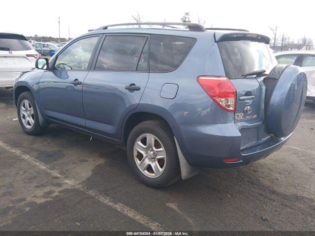 Toyota RAV4 Image 6