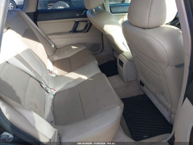 Subaru Outback Image 2