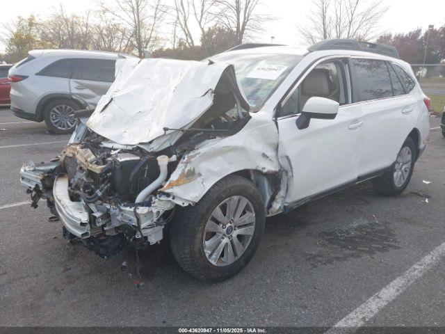 Subaru Outback 2.5i Premium Image 16